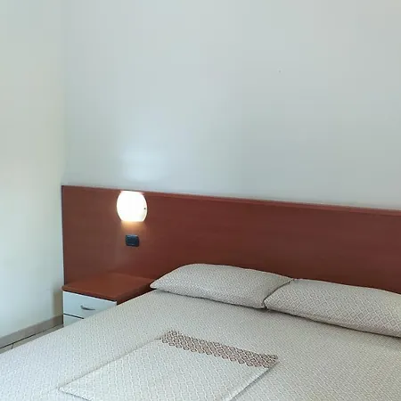 Domus-Hotel منتجع