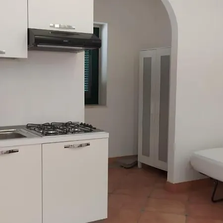 Domus-Hotel منتجع Cipollina